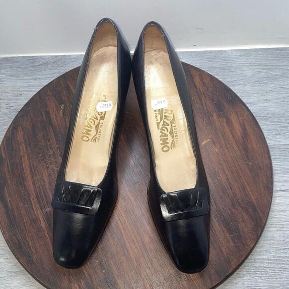 Salvatore Ferragamo Black Women’s 8.5 AA Leather Buckle Pumps Heel Y2K Vintage - Picture 6 of 9